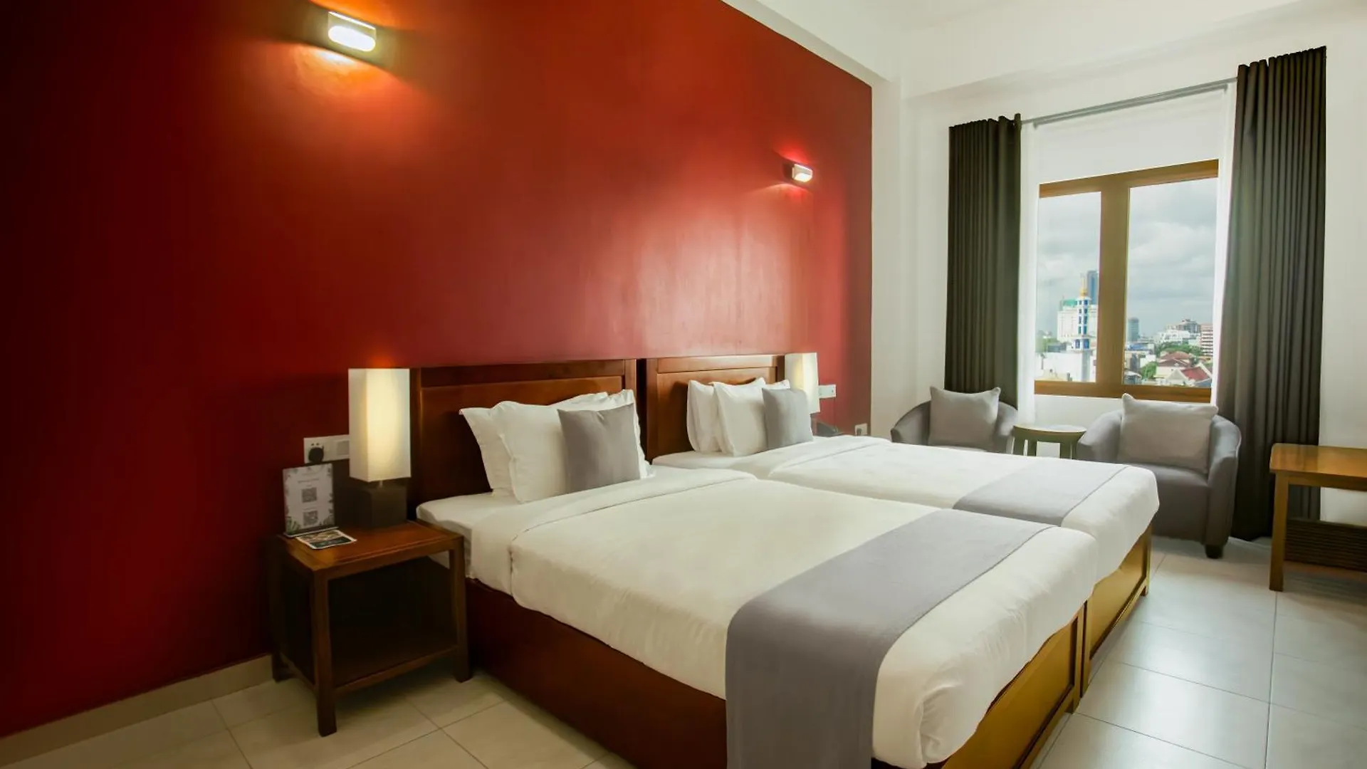 Morven Hotel Colombo 4*,